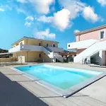 Casa Marachele بيت للعطل كاستيلساردو